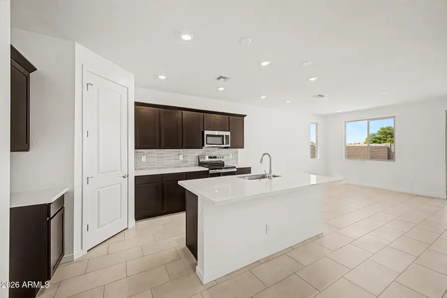 5274 E Cassidy Lane, San Tan Valley, AZ 85144 - #2