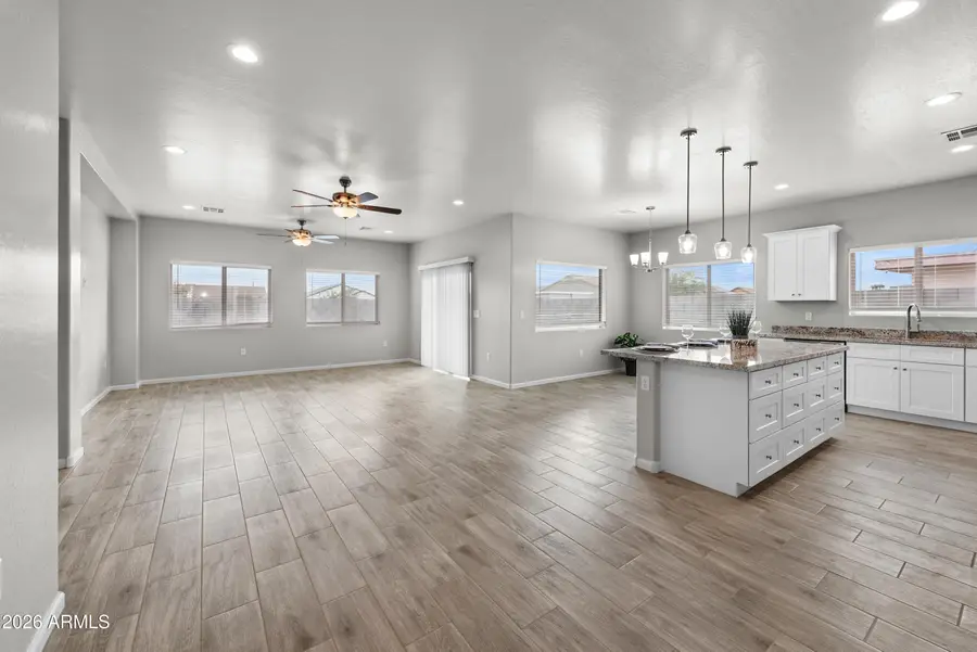 9561 W Kramer Place, Arizona City, AZ 85123 - #3