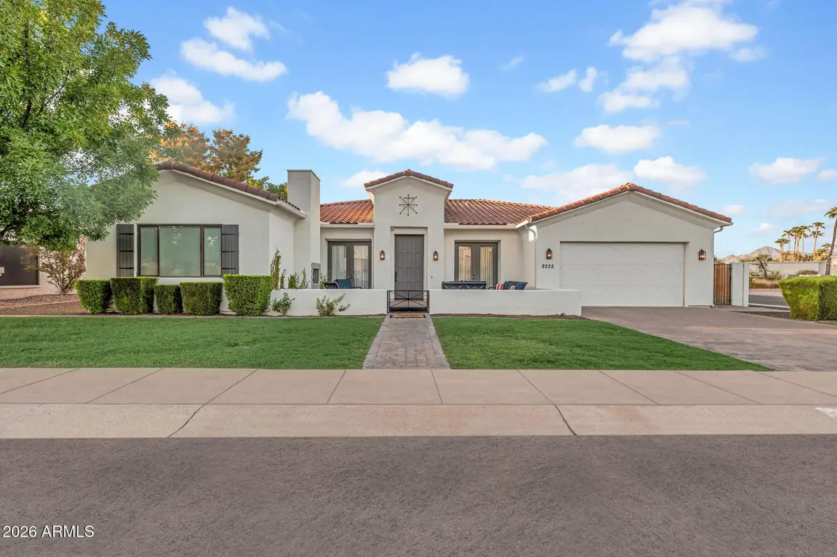 8032 E Del Laton Drive, Scottsdale, AZ 85258 - #1