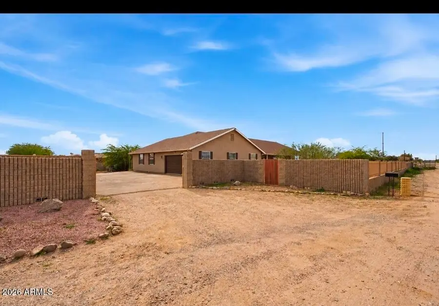20305 W Peakview Road, Wittmann, AZ 85361 - #3