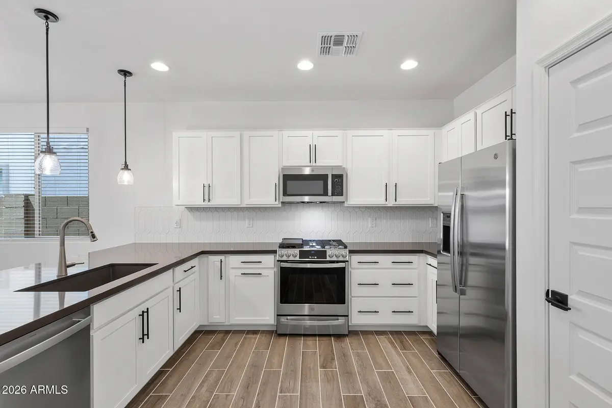 8827 W Pasadena Avenue, Glendale, AZ 85305 - #1