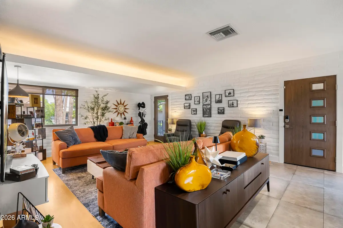 1901 E Missouri Avenue #207, Phoenix, AZ 85016 - #1