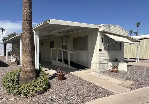 305 S Val Vista Drive #81, Mesa, AZ 85204
