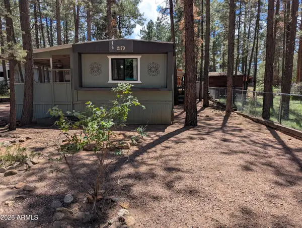 2179 N Woods Drive, Overgaard, AZ 85933