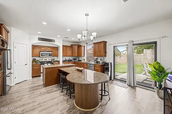2740 E Quiet Hollow Lane, Phoenix, AZ 85024