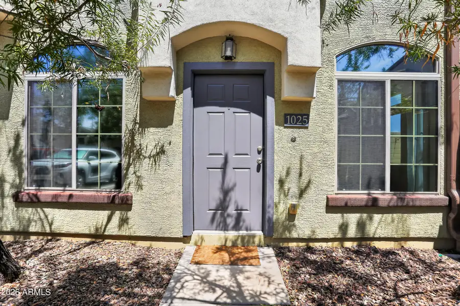 2725 E Mine Creek Road #1025, Phoenix, AZ 85024 - #3