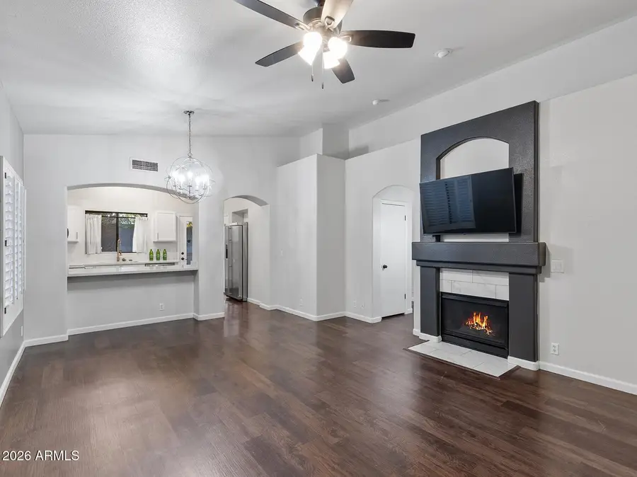 8814 W Shaw Butte Drive, Peoria, AZ 85345 - #2