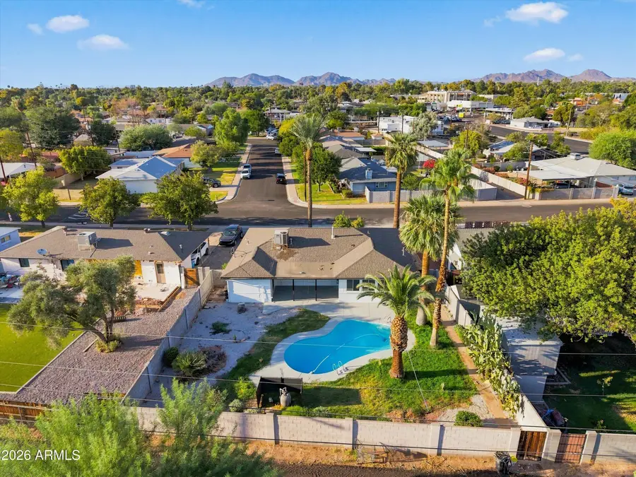 717 W Georgia Avenue, Phoenix, AZ 85013 - #2