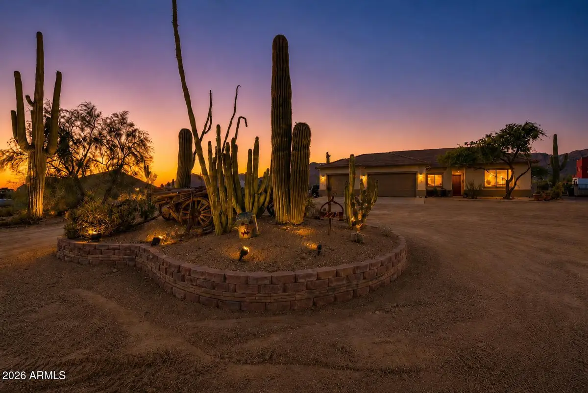 224 E Whiteley Street, Apache Junction, AZ 85119 - #1