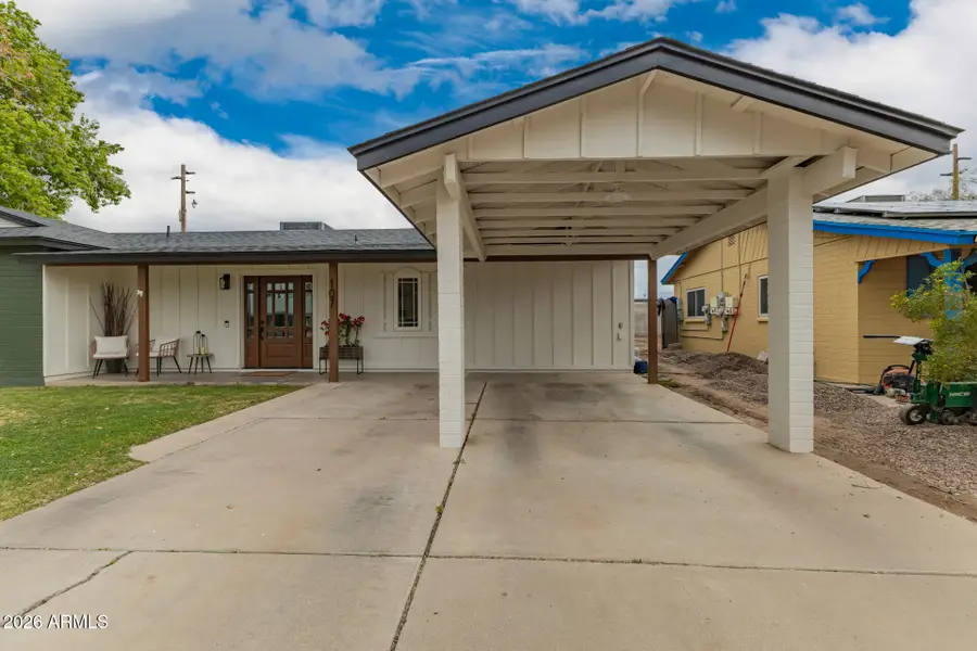 107 S Catalina Street, Gilbert, AZ 85233 - #2