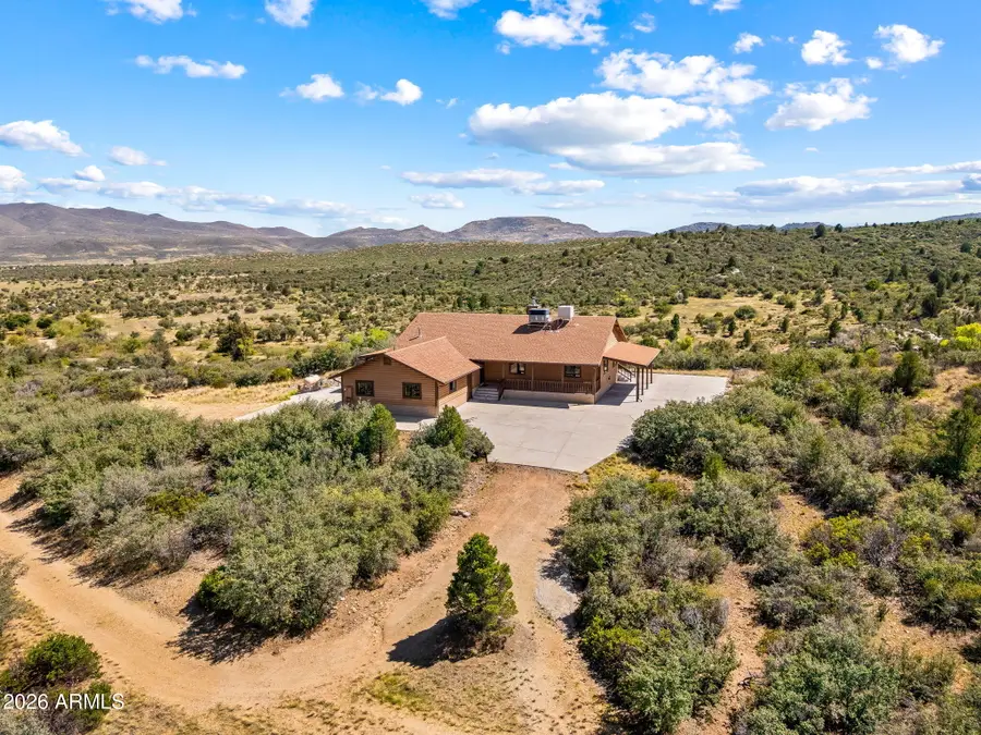 18700 S Aggie Hodge Road, Peeples Valley, AZ 86332 - #2