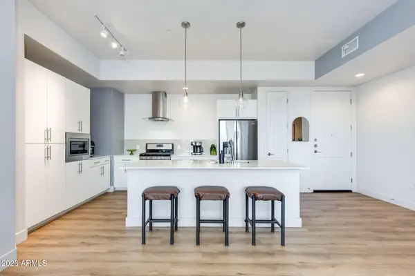 3131 N Central Avenue #5002, Phoenix, AZ 85012