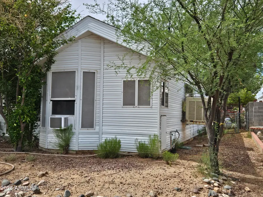 21312 W Shalako Lane, Congress, AZ 85332 - #2
