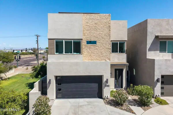 1585 N 69th Place, Scottsdale, AZ 85257