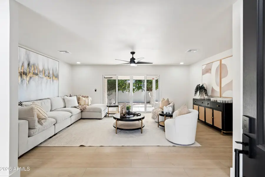 709 E Royal Palm Road, Phoenix, AZ 85020 - #3