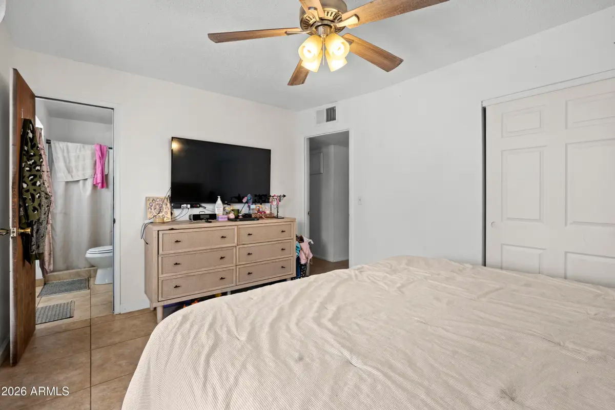 3401 W Laurel Lane, Phoenix, AZ 85029 - #1