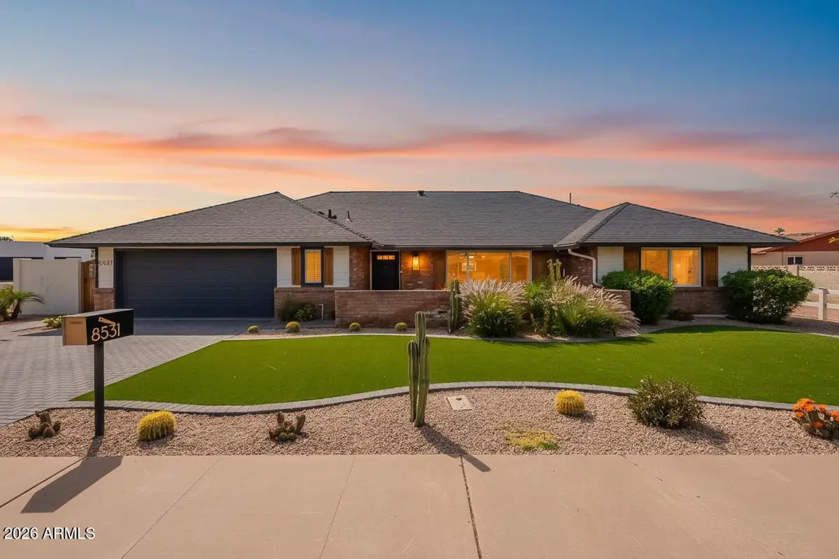 8531 E Monterey Way, Scottsdale, AZ 85251 - #1
