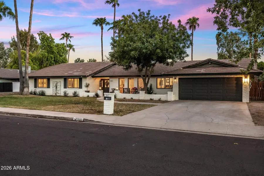 801 W Gleneagles Drive, Phoenix, AZ 85023 - #2