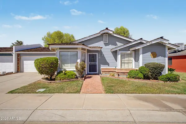 130 E Campo Bello Drive, Phoenix, AZ 85022