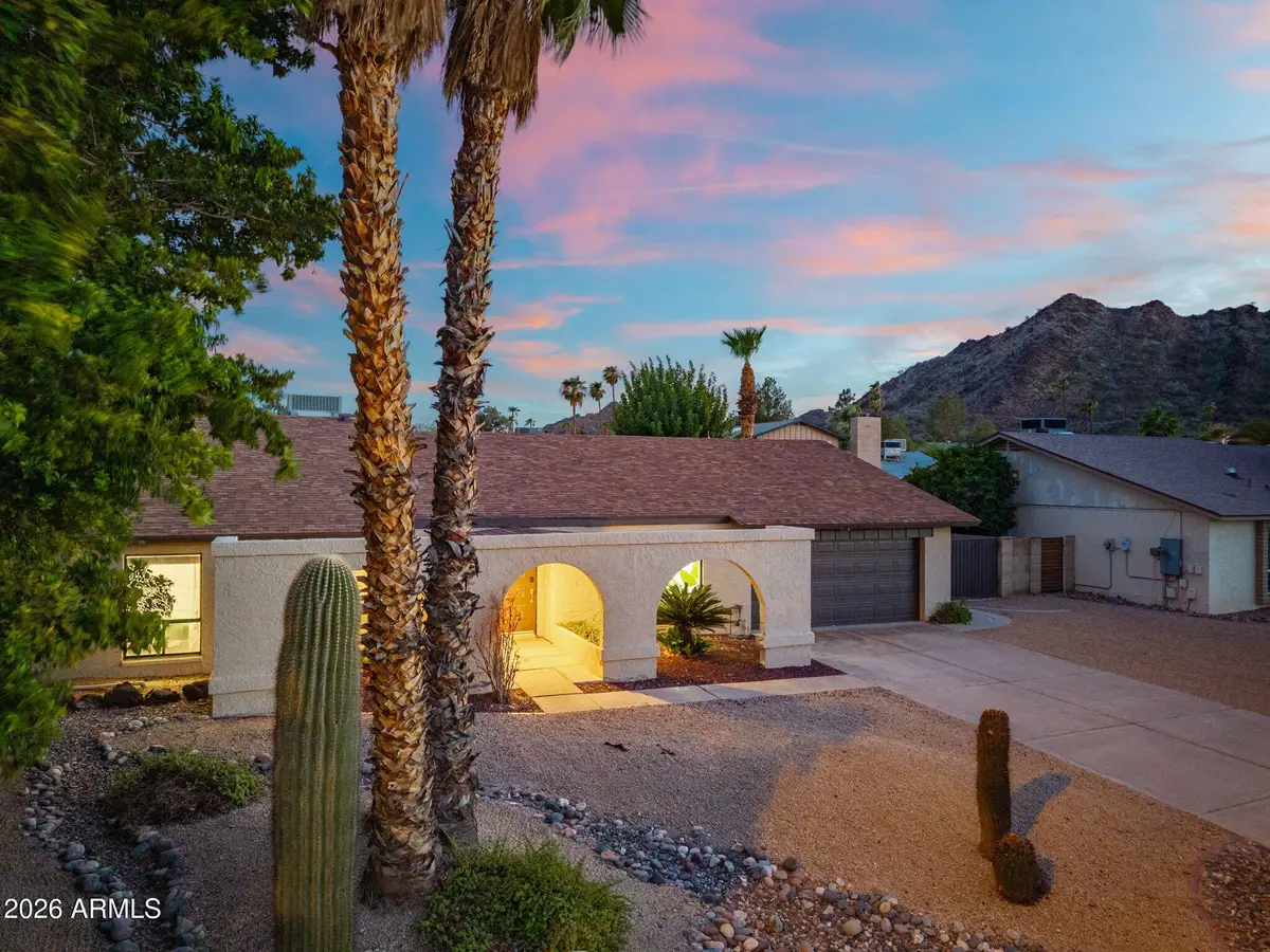 2331 E Sunnyside Drive, Phoenix, AZ 85028 - #1