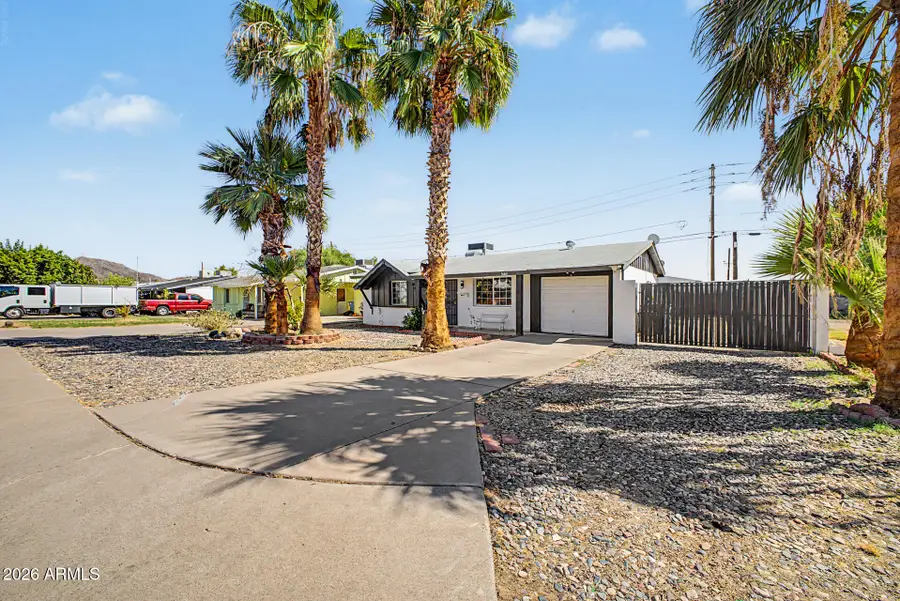 2045 W Cholla Street, Phoenix, AZ 85029 - #3