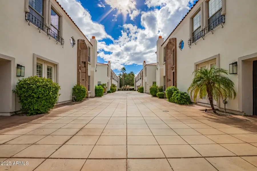 111 W Missouri Avenue #H, Phoenix, AZ 85013 - #3