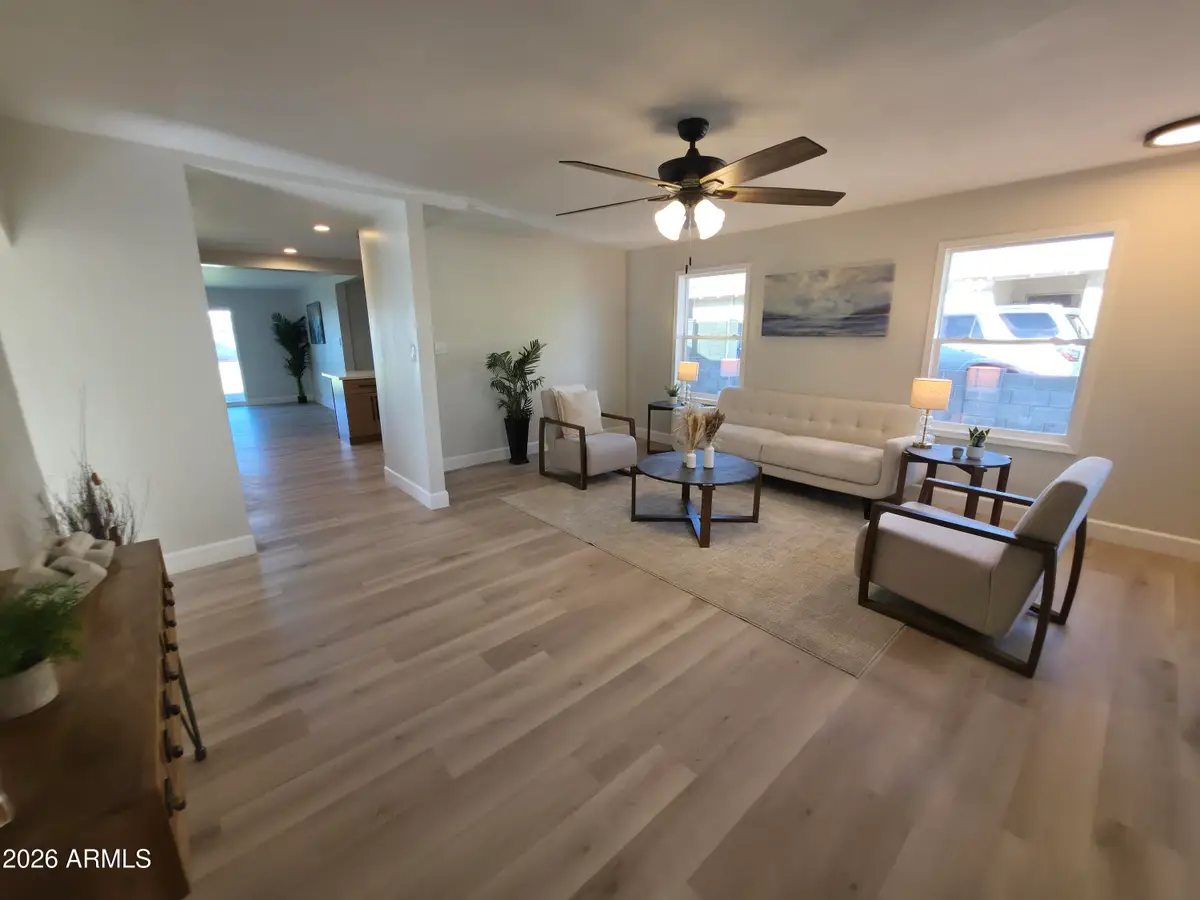 2710 E Amelia Avenue, Phoenix, AZ 85016 - #1
