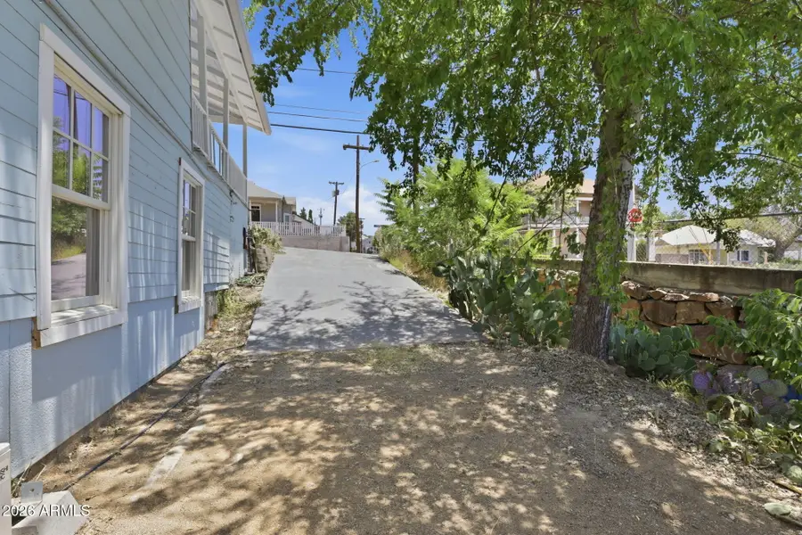 270 S Sutherland Street, Globe, AZ 85501 - #3
