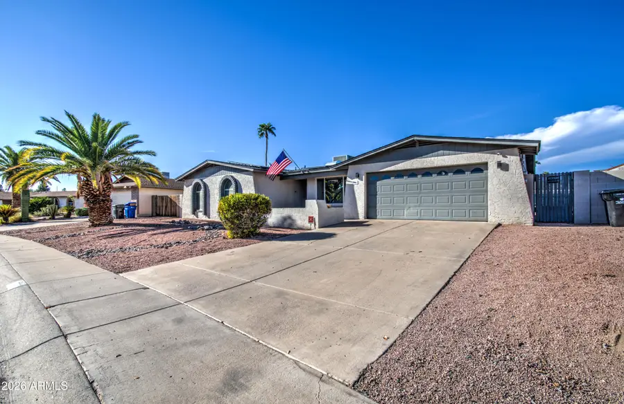 3202 W Mcrae Way, Phoenix, AZ 85027 - #2