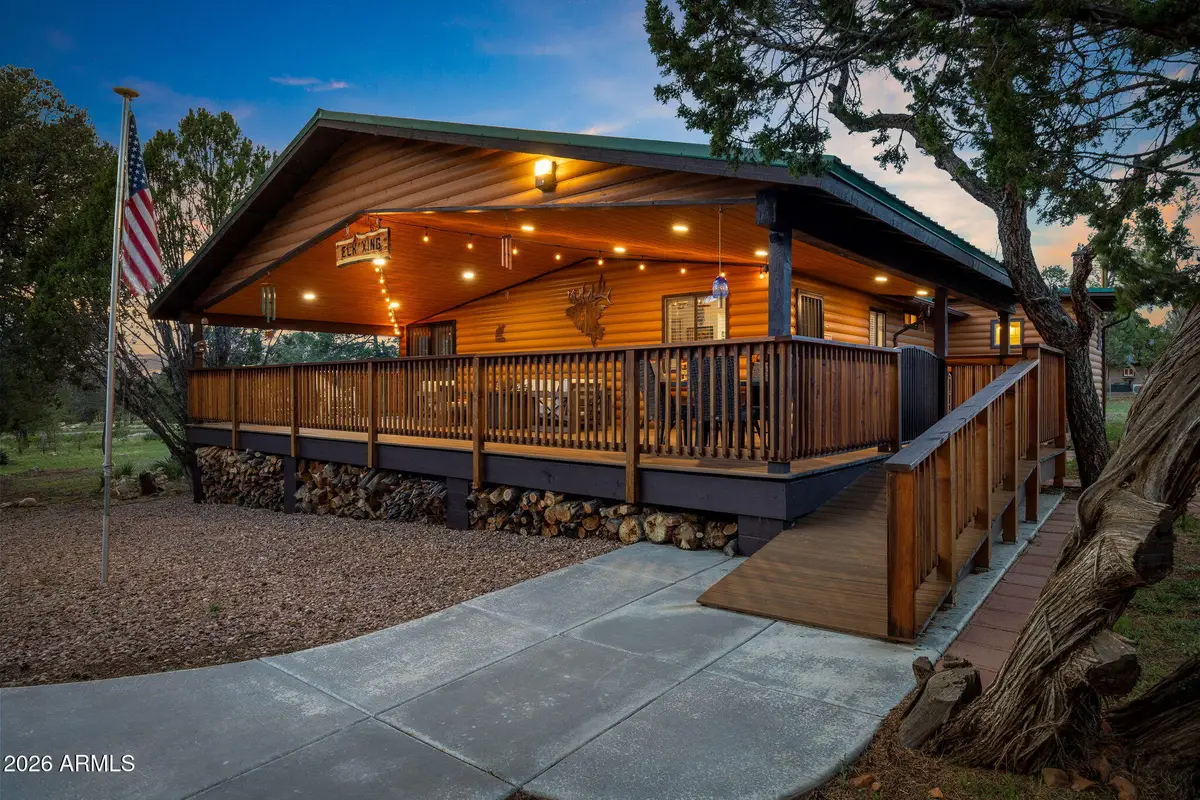 3339 Navajo Drive, Overgaard, AZ 85933 - #1