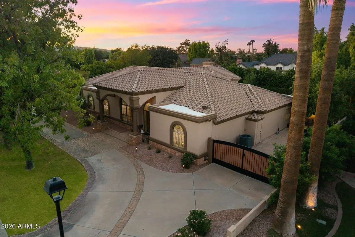 84 E Buena Vista Drive, Tempe, AZ 85284 - #1