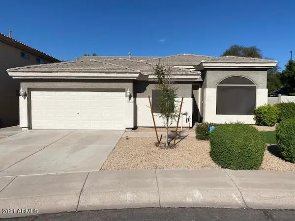 891 N Date Palm Drive, Gilbert, AZ 85234