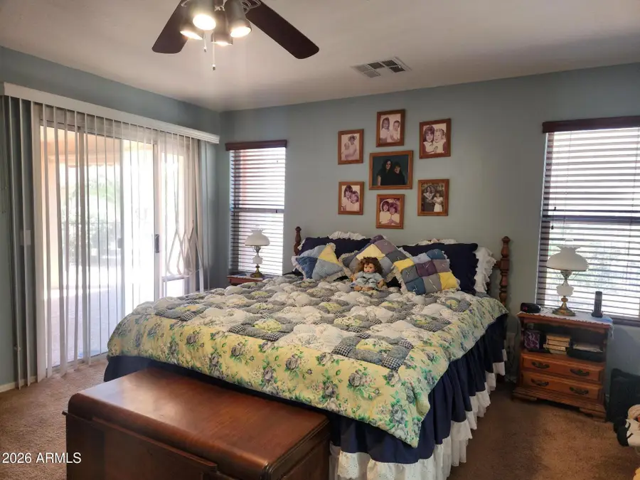 36 S Valencia Court, Casa Grande, AZ 85194 - #3