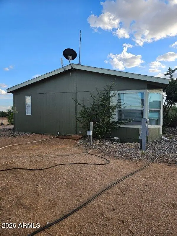 27485 S Clydesdale Avenue, Congress, AZ 85332 - #3
