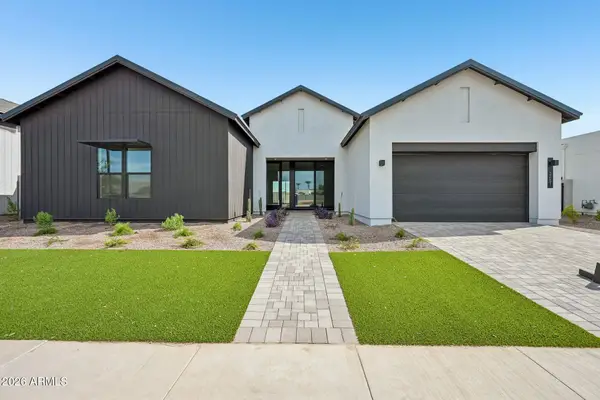 2451 E Aquarius Place, Chandler, AZ 85249