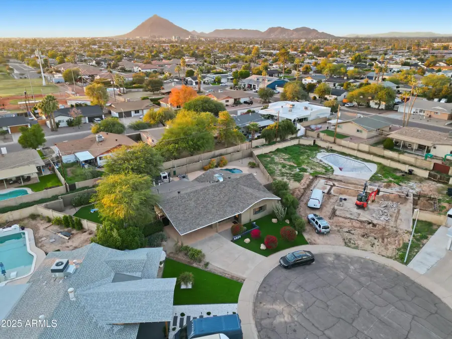 8526 E Whitton Avenue, Scottsdale, AZ 85251 - #3