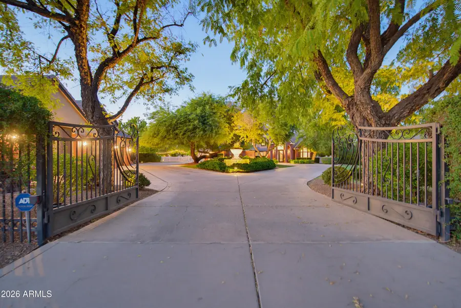 7060 W Surrey Avenue, Peoria, AZ 85381 - #3