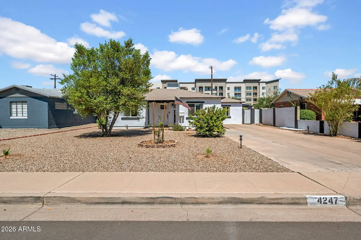 4247 N 4th Avenue Nw, Phoenix, AZ 85013 - #1