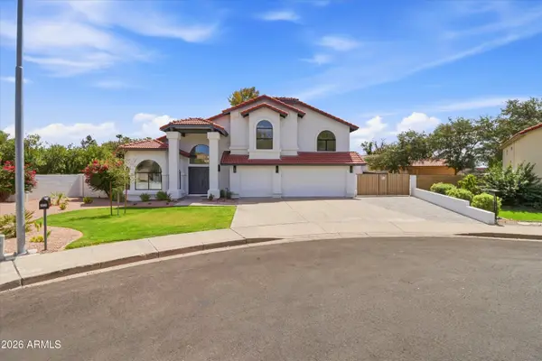 2059 E Glencove Circle, Mesa, AZ 85213