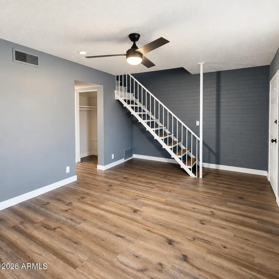 2551 W Berridge Lane #D6, Phoenix, AZ 85017 - #3