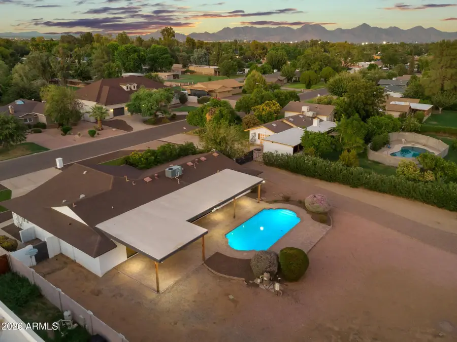 5211 E Windrose Drive, Scottsdale, AZ 85254 - #2