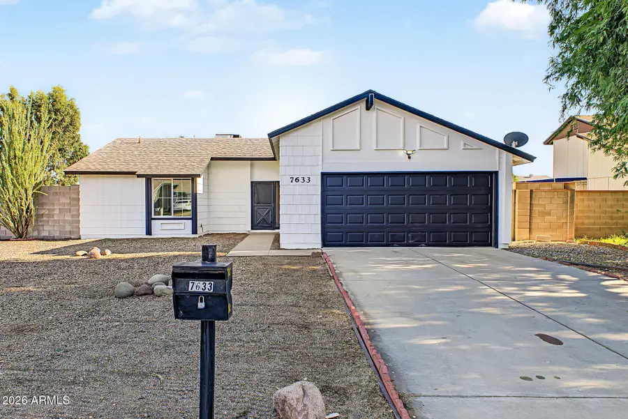 7633 W Wolf Street, Phoenix, AZ 85033 - #2