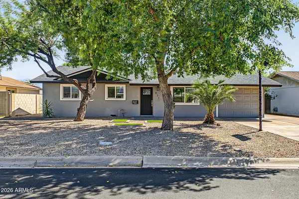 827 W Romo Jones Street, Tempe, AZ 85281