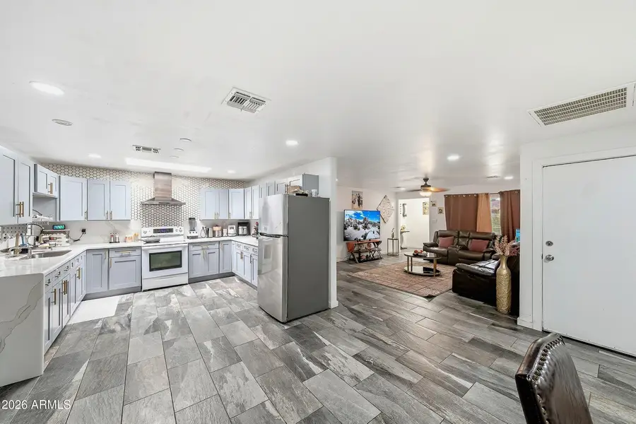 8117 W Elm Street, Phoenix, AZ 85033 - #3