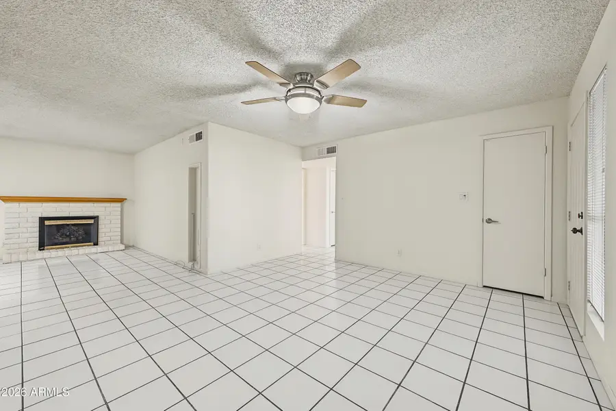 7751 W Mackenzie Drive, Phoenix, AZ 85033 - #2