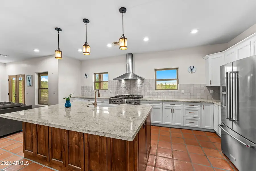 955 Thunder Rock Road, Wickenburg, AZ 85390 - #2