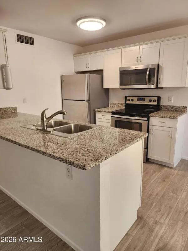 5236 W Peoria Avenue #120, Glendale, AZ 85302