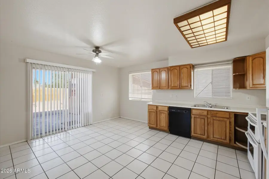 9329 N 44th Avenue, Glendale, AZ 85302 - #3