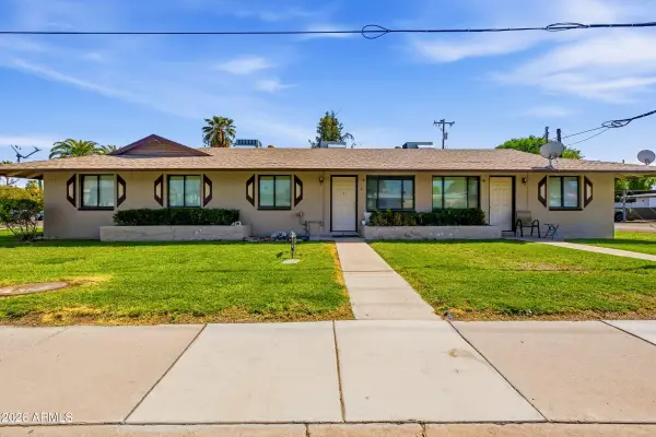 6801 E Earll Drive, Scottsdale, AZ 85251