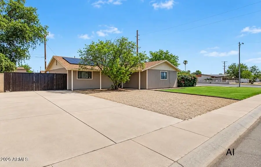5501 N 62nd Drive, Glendale, AZ 85301 - #3